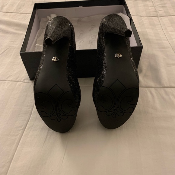 Platform Heels - Picture 4 of 4